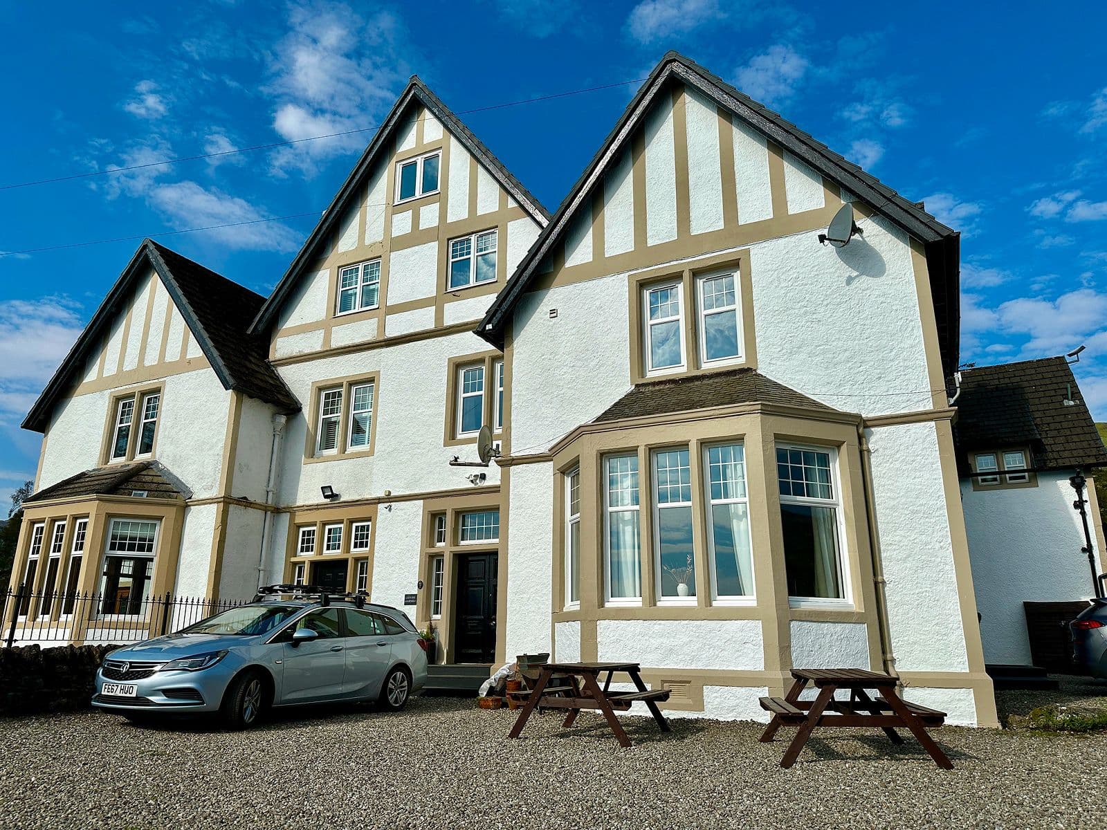 Beautiful, modern apartment with breathtaking views over Loch Katrine